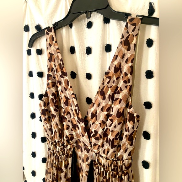 BCBG MAXAZRIA Silk Cocktail Dress animal-like print 🐆 Size 8, (like new!) NYE🥂 - Picture 3 of 16